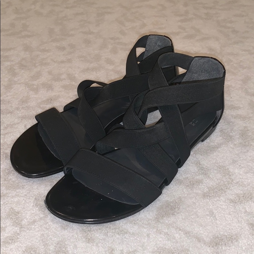 STUART WEITZMAN sandals